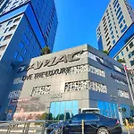 Elegant Studio Getaway, Central Business Bay, Dubai