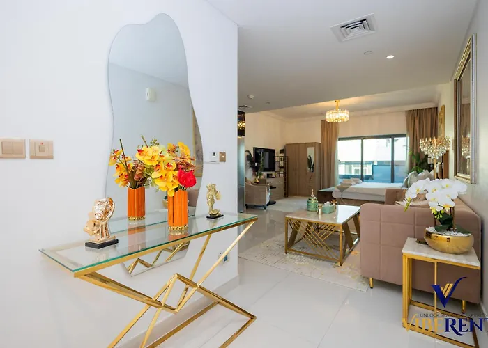 Elegant Studio Getaway, Central Business Bay, Dubai
