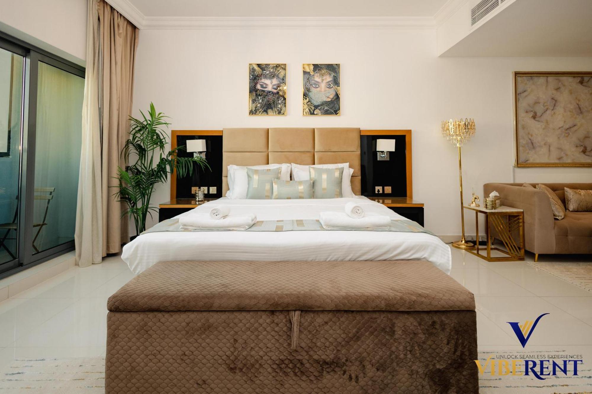 Elegant Getaway, Business Bay, *